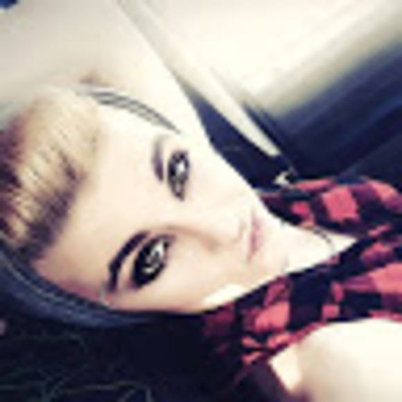 Meet your Posher, Tara - Picture 1 of 1